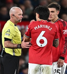 Michael Carrick Labels Lisandro Martinez Red Card As Worst Decision Ever