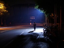 मैं डरने लगी हूं&hellip; दिल्ली में पढ़ रही लड़की का दर्द भरा पोस्ट वायरल, बोली- 'सेफ्टी अब लग्जरी बन गई है'