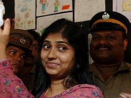 पट्टी बंधी उंगली के कारण युवा मां को वोट नहीं डालने दिया तो घंटों विरोध पर बैठीं, आखिर कैसे मिली जीत?