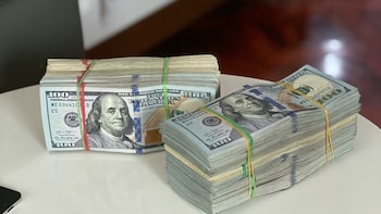 DIIs To The Rescue: Domestic Giants Mop-Up 4x FII Sales As D-Street Reverses Three-Day Rout