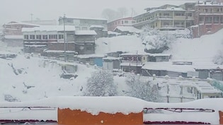 पहाड़ों में बेमौसम बारिश और बर्फबारी... क्यों बदल रहा है मौसम का पैटर्न, जानिए एक्सपर्ट्स की क्या है राय