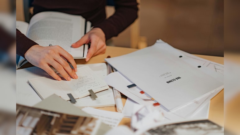 क्&zwj;लास में अच्&zwj;छे Notes बनाने के तरीके, फाइनल एग्&zwj;जाम तक आएंगे काम