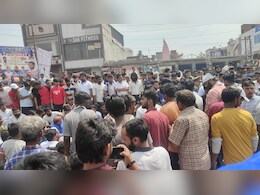 गाजियाबाद में आंबेडकर प्रतिमा खंडित होने के बाद प्रदर्शन, BJP विधायक बोले- NSA लगे और आरोपियों का हो एनकाउंटर