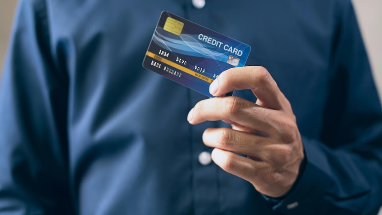 Customer Receives Rs 3.2 Lakh In Compensation After Bank Delays Credit Card Closure