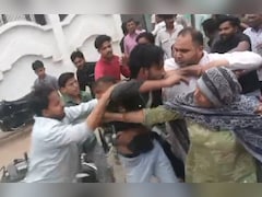 मां की अंत्येष्टि से लौट रहे थे परिजन, गांव के दबंगों ने कर दिया हमला 