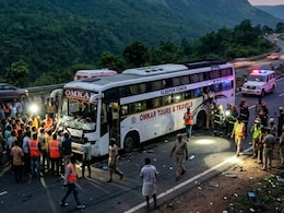 Bus Accident: एका बॉटलने केला घात? मुंबई गोवा हायवेवर खासगी बस उलटली, 2 ठार, 38 जखमी