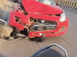 दिल्ली में Zomato डिलीवरी बॉय की फ्लाईओवर से नीचे गिरकर मौत, टक्कर मार कार ड्राइवर फरार