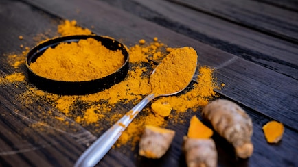Is Your Turmeric Powder Adulterated With Yellow Clay? Here's How To Find Out