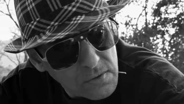 सलमान खान अकेले में गुनगुना रहे थे 'जी नहीं भरा...' फैन्स को हुईं टेंशन बोली- कहना क्या चाहते हो भाई