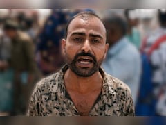 सूरत रेलवे स्टेशन पर भगदड़-लाठीचार्ज का मामला, प्रवासी नेता बोले- 15 लाख प्रवासियों के लिए सिर्फ 2–3 ट्रेनें