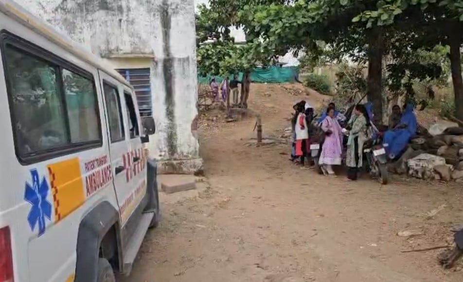 बच्चों की रहस्यमय मौत के बाद मेडिकल की टीम तैनात