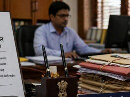 Mumbai News: आमदार-खासदार आले तरी अधिकाऱ्यांनी उभं राहण्याची गरज नाही; सामान्य प्रशासन विभागाचे नवे आदेश
