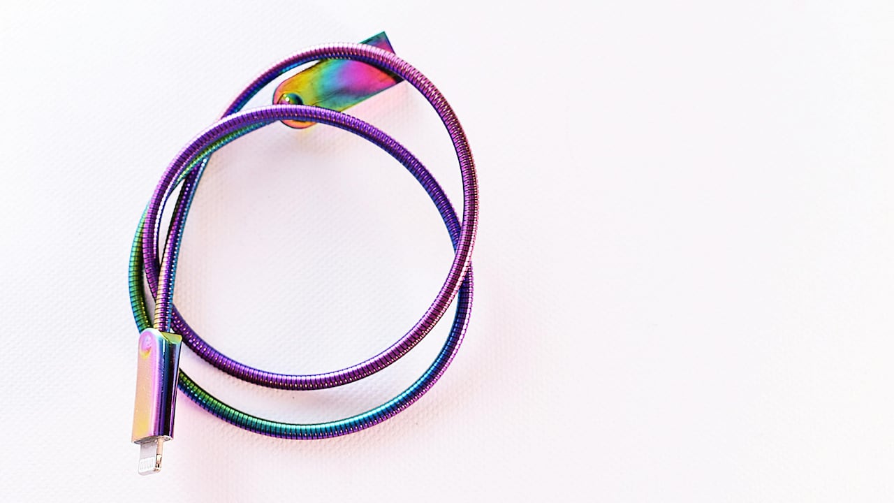 Charging Cables Breaking Often? How To Choose Durable Ones