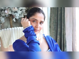 How <i>Bigg Boss 13's</i> Arti Singh Lost 5 kg In 20 Days Before Her Wedding By Just Eating <i>Lauki</i> For Dinner