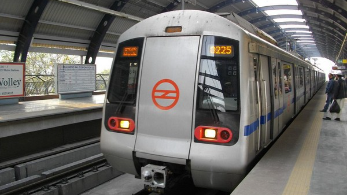 दिल्ली मेट्रो में सफर करने वालों के लिए जरूरी खबर, मधुबन चौक स्टेशन पर 1 से 15 मई तक रहेगा ये बदलाव