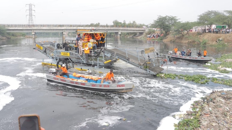 Yamuna Clean-Up Goes High-Tech, Delhi Deploys Multitasking 'Harvesters'