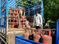 दिल्ली में UPSC की तैयारी कर रहे एस्पिरेंट्स के सामने सिलेंडर रीफिल करवाने का संकट, घर जाने के लिए मजबूर