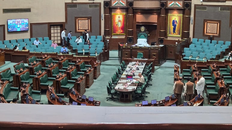 Madhya Pradesh Assembly Passes Women's Reservation Resolution Amid Showdown