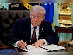 Trump Signs Order To Create Nationwide Voter List, Restricts Mail-In Voting