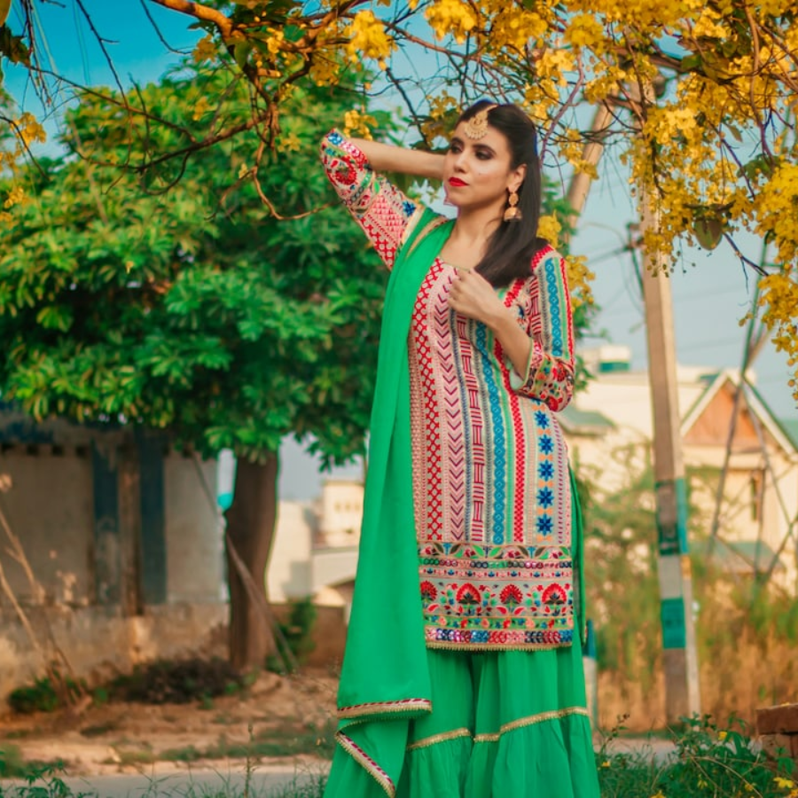 5 Comfortable Sharara Sets For Summer Mehendi Ceremonies Under ₹2000