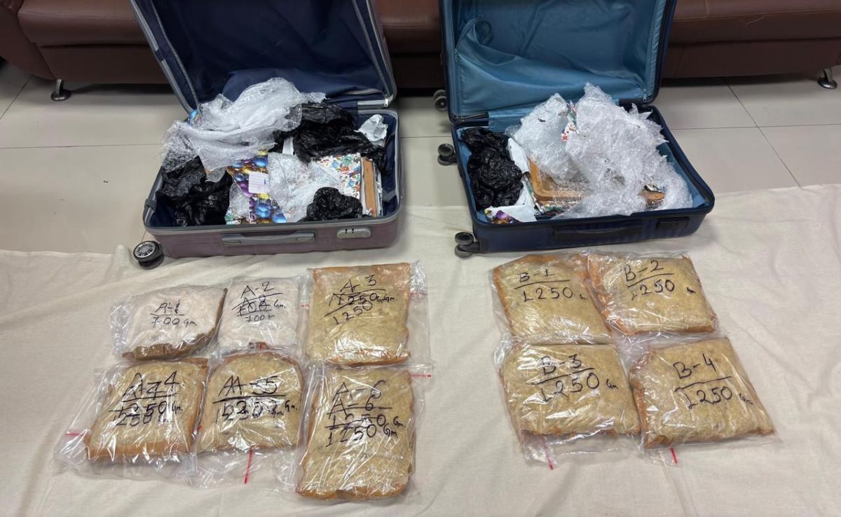 Black Plastic, Bedsheets: How 2 Women Tried Smuggling 11 Crores Meth In Train