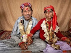 हिमाचल में 'मिया-बीबी राजी तो क्या करेगा काजी', 66 के दूल्हे संग 35 की दुल्हनियां का डांस वायरल