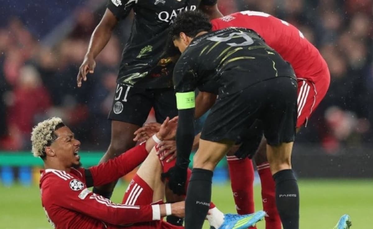 Hugo Ekitike Injury Looks Really Bad: Arne Slot