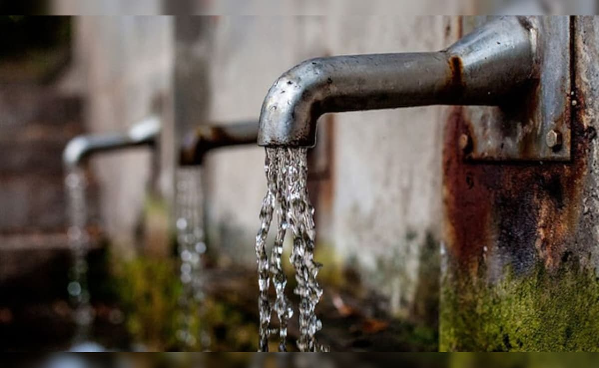 Delhi Water Alert: कल उत्तम नगर समेत दिल्ली के इन इलाकों में 5 घंटे नहीं आएगा पानी, जरूरत पड़ने पर इन नंबरों पर करें कॉल