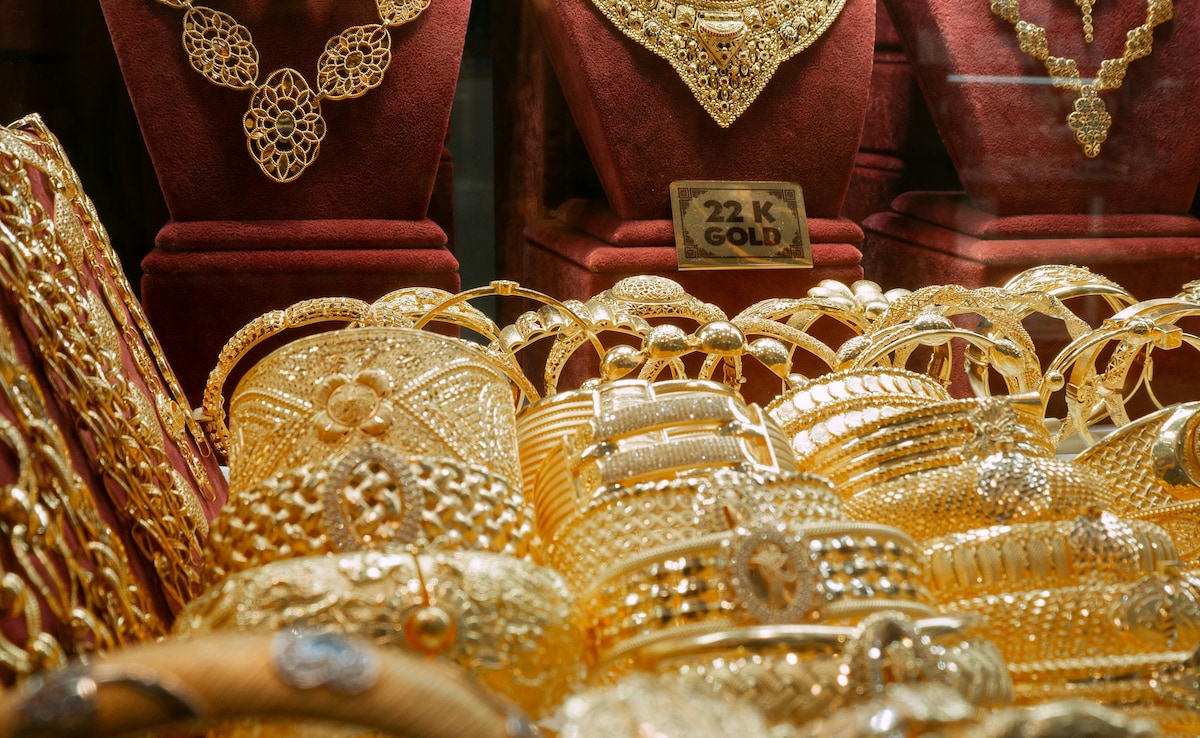 Buying Gold This Akshaya Tritiya? Here's How to Check Hallmark & Purity Before You Invest