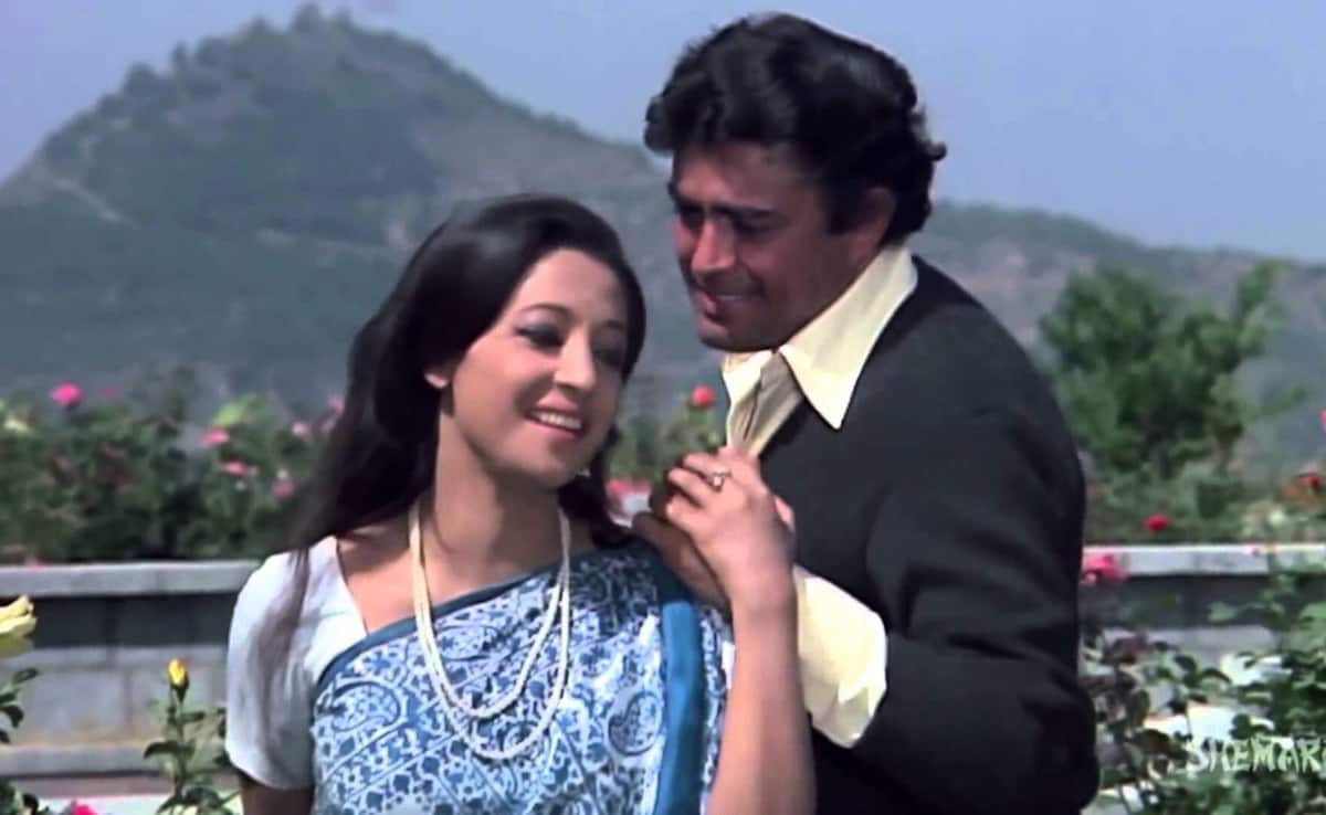 उस एक्ट्रेस की 5 तस्वीरें, जिसने इंदिरा गांधी का रोल प्ले कर राजनीतिक गलियारों में मचाया था हलचल, हर फोटो में दिखेगी ग्लैमर और खूबसूरती