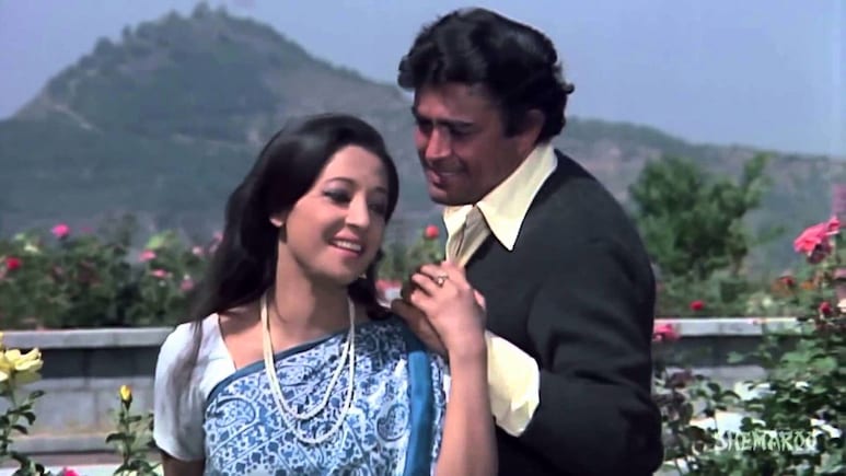 उस एक्ट्रेस की 5 तस्वीरें, जिसने इंदिरा गांधी का रोल प्ले कर राजनीतिक गलियारों में मचाया था हलचल, हर फोटो में दिखेगी ग्लैमर और खूबसूरती