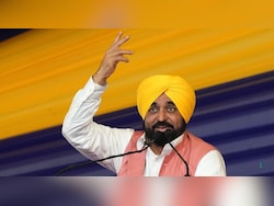 "Speaking From Some Other Station": Bhagwant Mann Slams Raghav Chadha