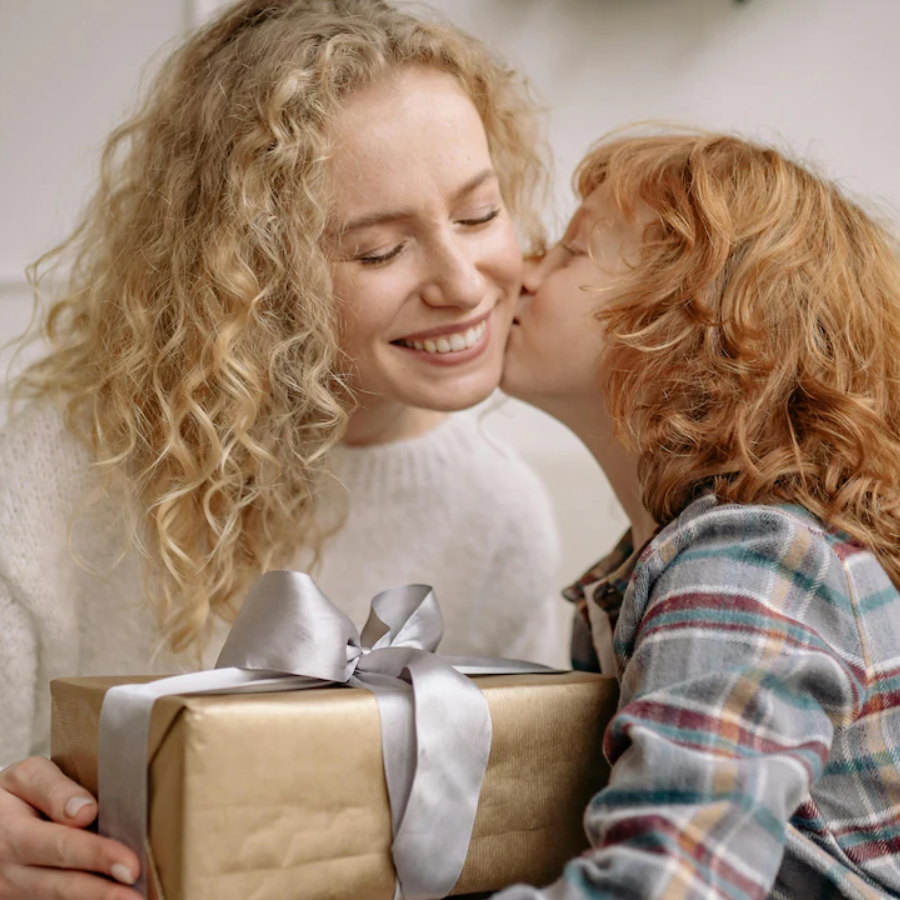 Support Moms In Menopause: Foods And Supplements To Grab For Mother's Day