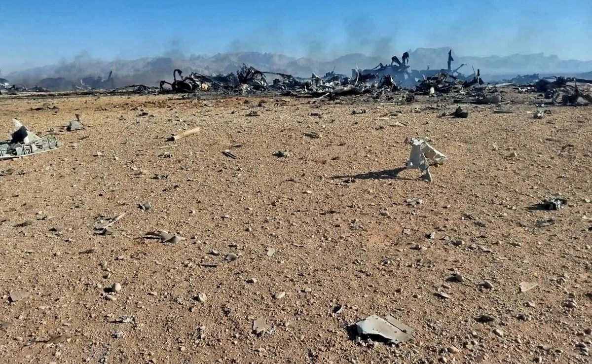 Picture purportedly shows US aircraft destroyed during the mission to rescue missing airman in Iran