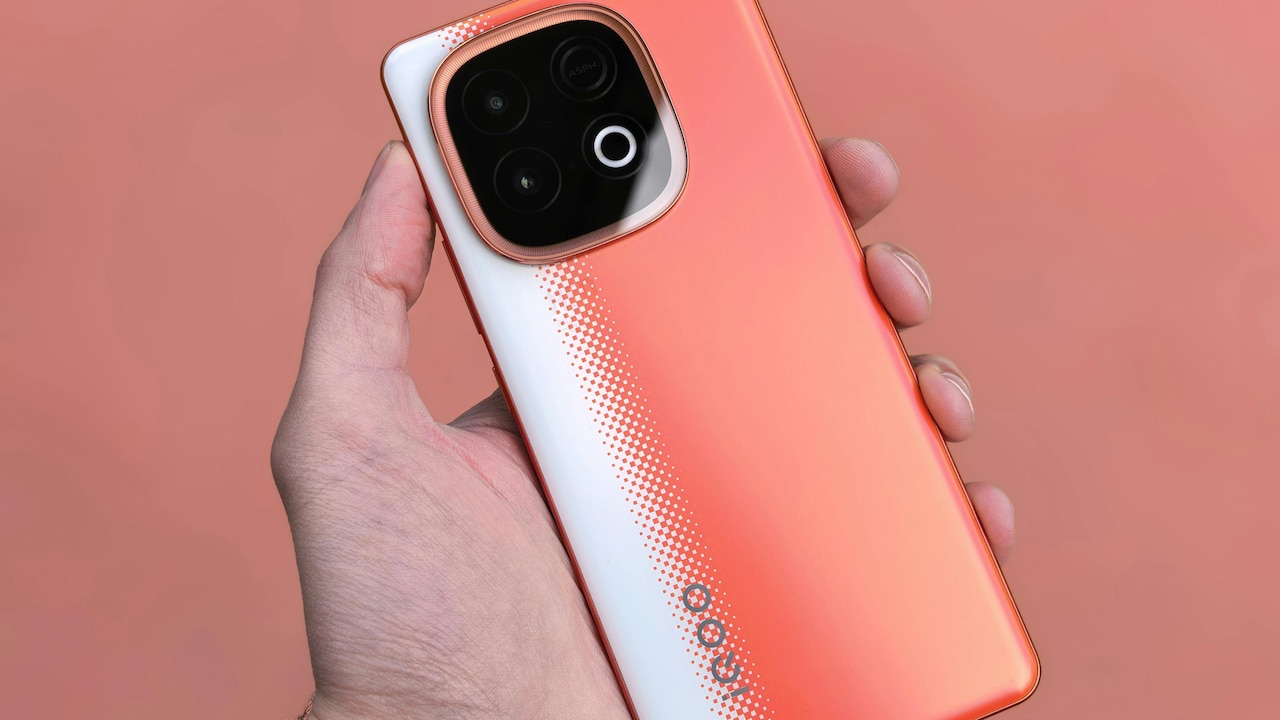 Phone Storage Always Full? Cloud vs External Drives: What Works Best Phone Storage Always Full? Cloud vs External Drives: What Works Best