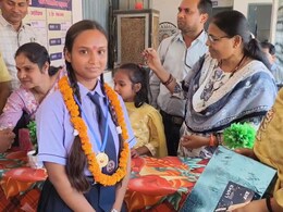 Success Story: 9वीं क्लास की छात्रा हिमांशी ने हासिल की बड़ी सफलता, ISRO के प्रतिष्ठित प्रोग्राम में हुआ चयन, छत्तीसगढ़&nbsp;का बढ़ाया मान