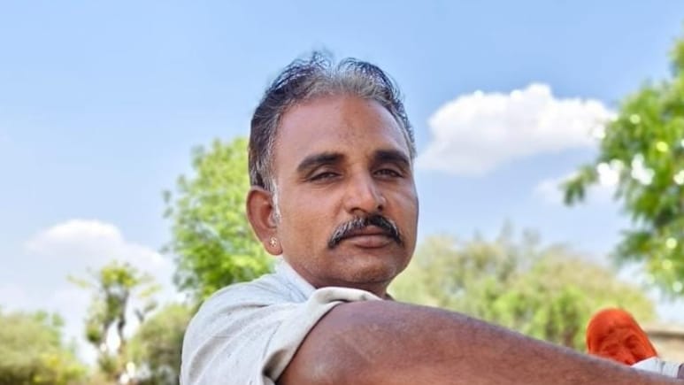 टेंपो ने बाइक को मारी टक्कर, भीषण सड़क हादसे में पिता ने तोड़ा दम; दोनों बेटियां घायल