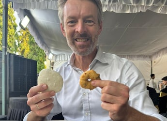 Idli vs Vada Debate Gets A Diplomatic Twist From Australia's Deputy High Commissioner