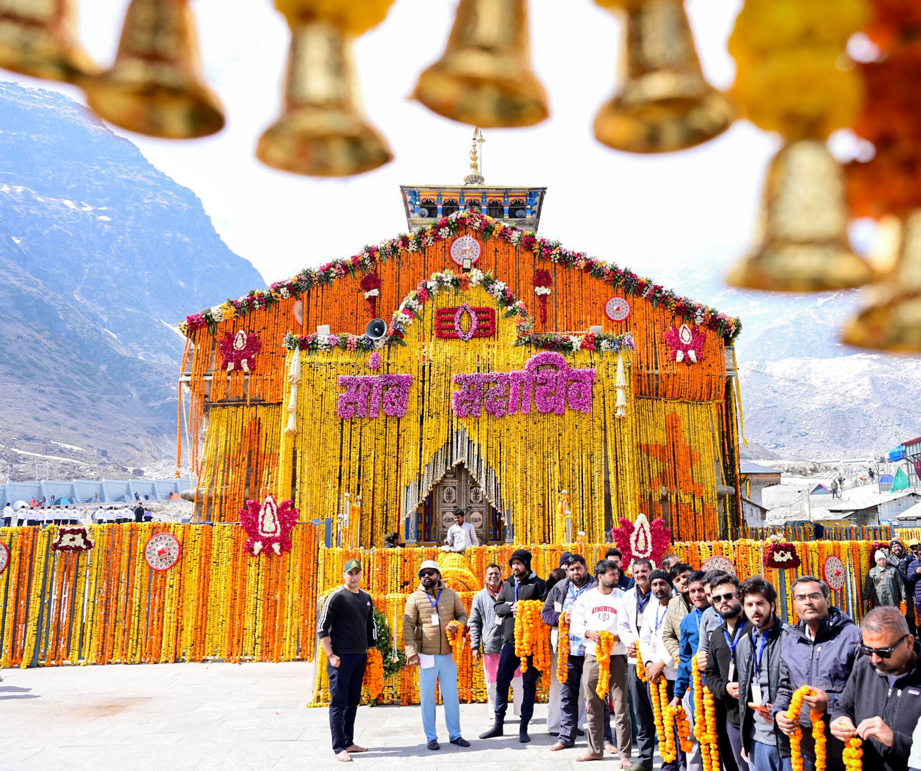 शुभ मुहूर्त में खुले केदारनाथ धाम के कपाट, यात्रा से पहले जान लें ये जरूरी बातें