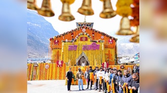 केदारनाथ धाम में विशेष पूजा के लिए ऑनलाइन बुकिंग कैसे करें, कितना देना होता है शुल्क?