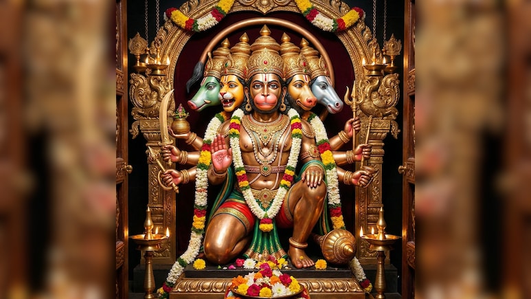 Bada Mangal 2026: चौथा बड़ा मंगल आज, पढ़ें हनुमान चालीसा की ये 5 चौपाइयां, प्रसन्न हो जाएंगे बजरंगबली!