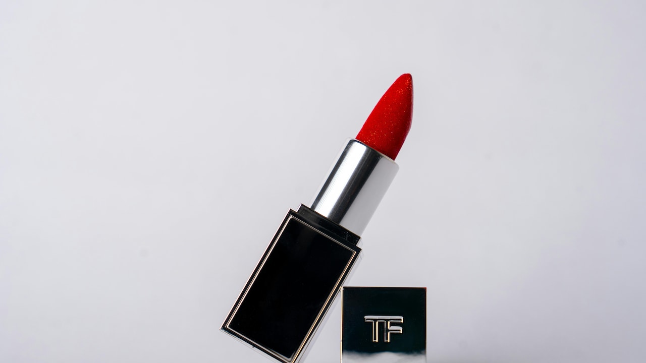 From Nude To Bold: How To Choose The Right Lip Colour Online