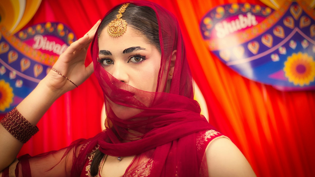 5 Best Maang Tikka Designs for Women for Summer Bridal Under ₹560