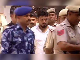 Breaking Live: काला जठेड़ी सहित 10 गैंगस्टर पटियाला हाउस कोर्ट में, चप्पे-चप्पे पर पुलिस, सामने आया वीडियो