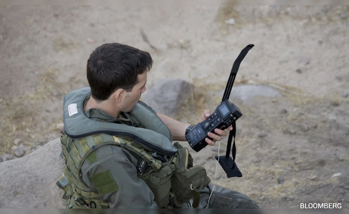 US Airman Rescued From Iran Used Boeing Device To Signal Rescuers