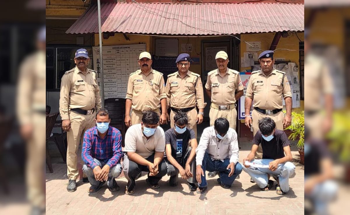 WhatsApp ग्रुप विवाद; 3 दोस्तों पर देहरादून में जानलेवा हमला, 5 आरोपी गिरफ्तार