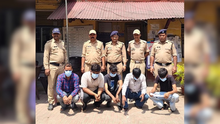 WhatsApp ग्रुप विवाद; 3 दोस्तों पर देहरादून में जानलेवा हमला, 5 आरोपी गिरफ्तार
