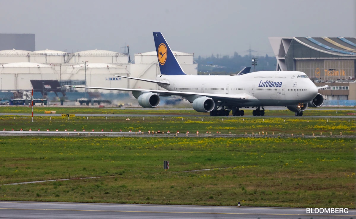 Lufthansa Cuts 20,000 Flights As Fuel Prices Soar Amid Iran War
