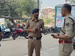 भोजपुरी गानों पर बार बालाएं कर रही थीं डांस और होने लगी हर्ष फायरिंग, गोली लगने से युवक की मौत