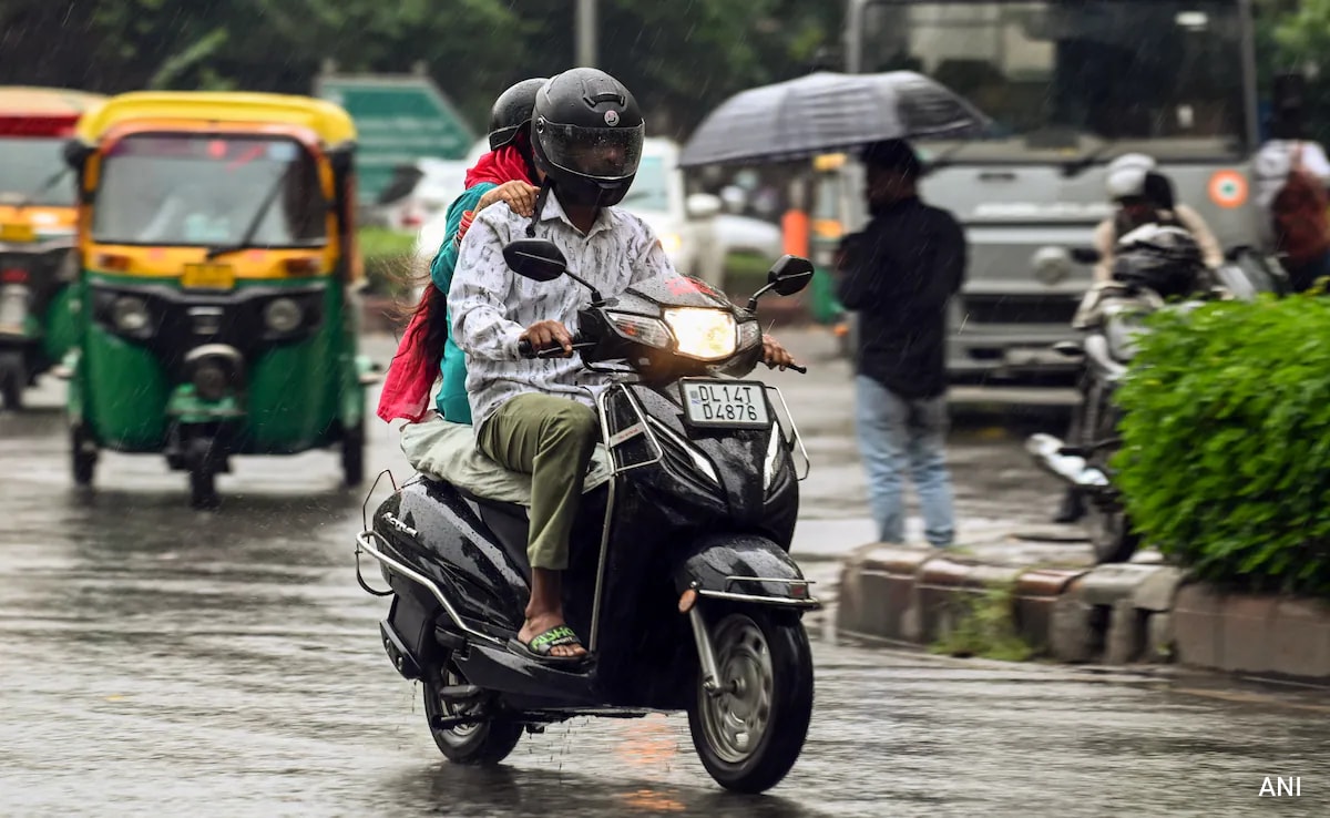 Delhi Records Coldest April Day In 3 Years, Air Quality Remains 'Moderate'